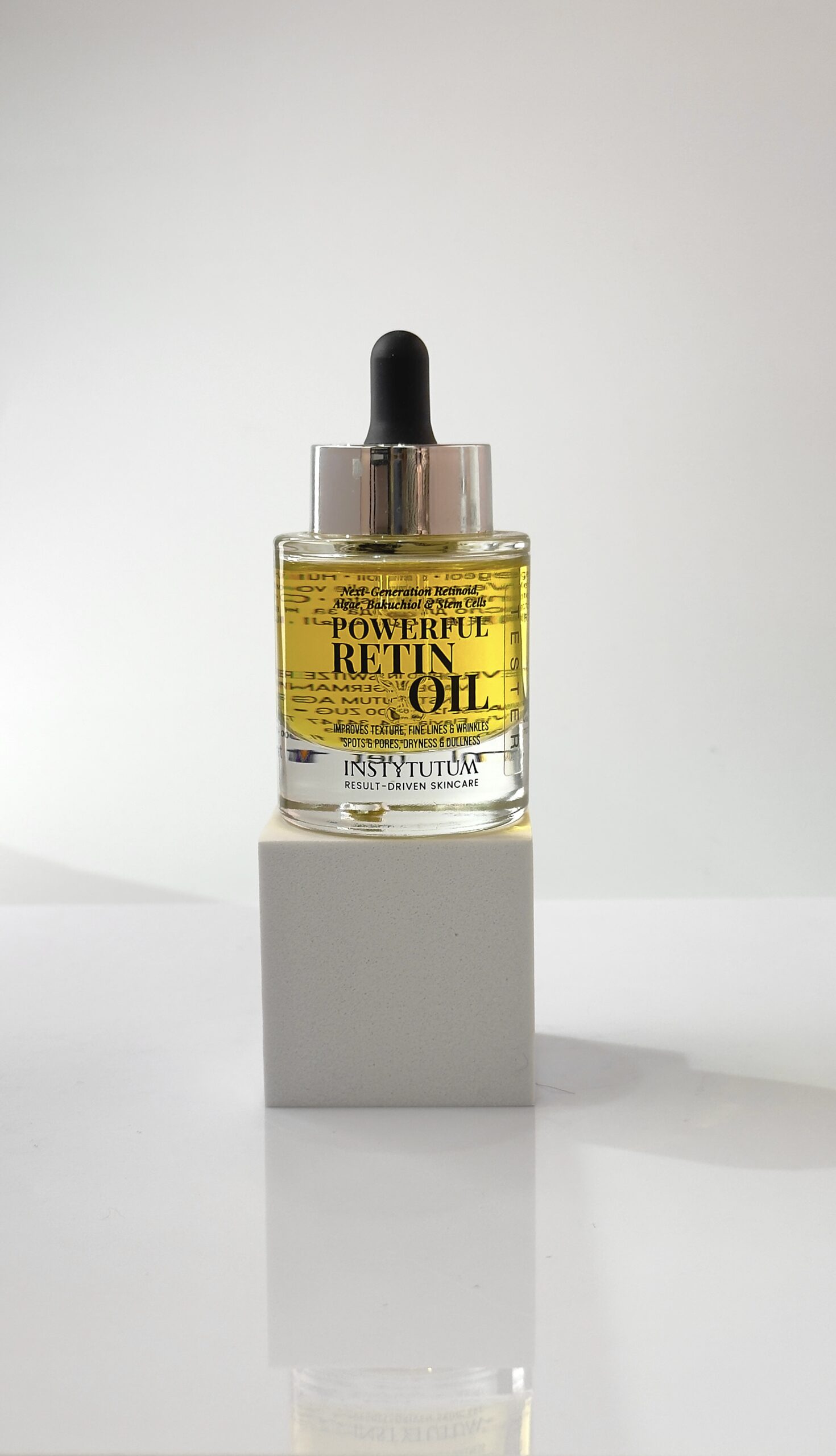 ОЛІЯ ДЛЯОБЛИЧЧЯ З РЕТИНОЇДОМ POWERFUL RETINOIL