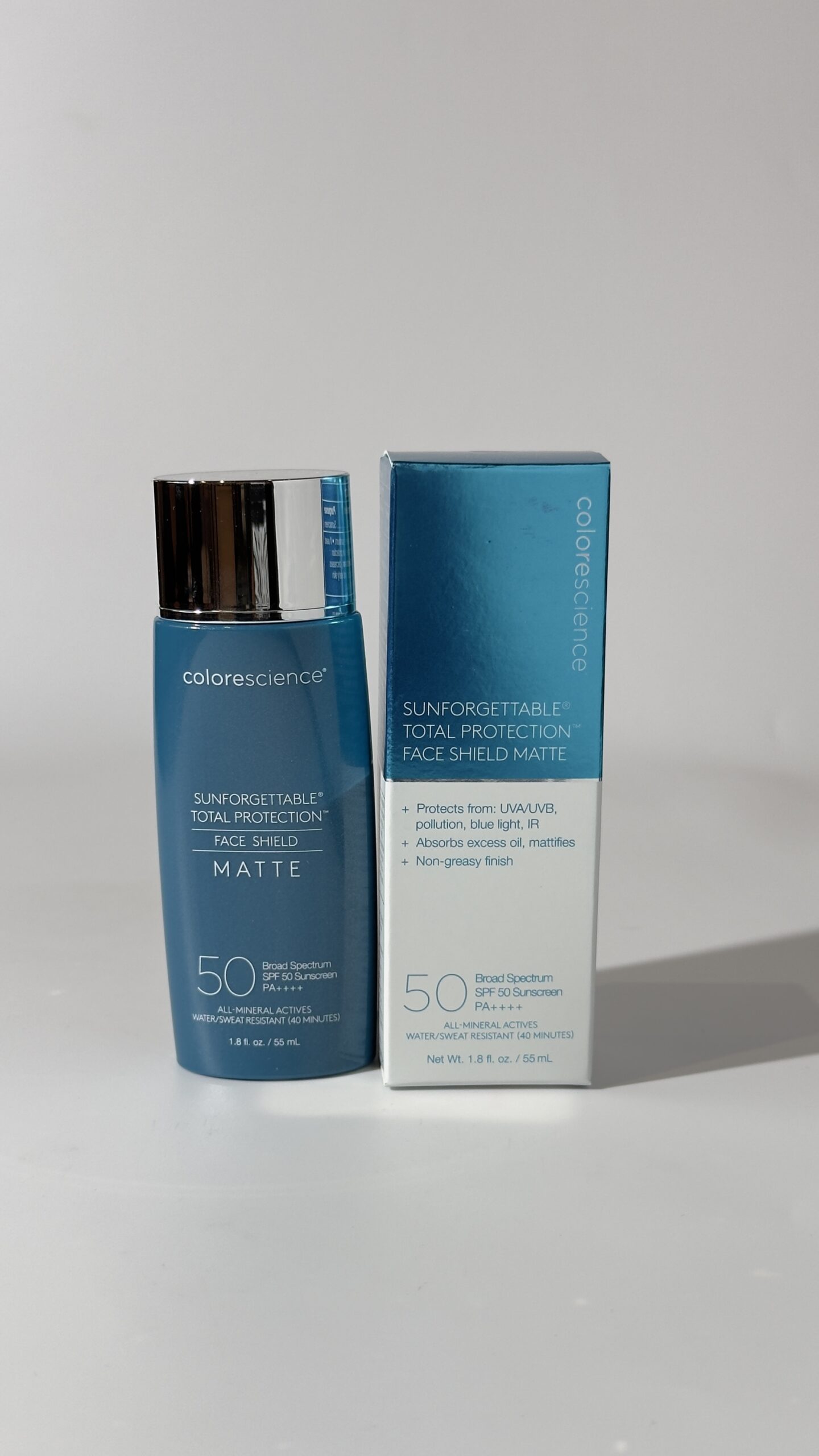 Sunforgettable Total Protection Face Shield Matte SPF 50 - Сонцезахисний крем для обличчя з матуючим ефектом