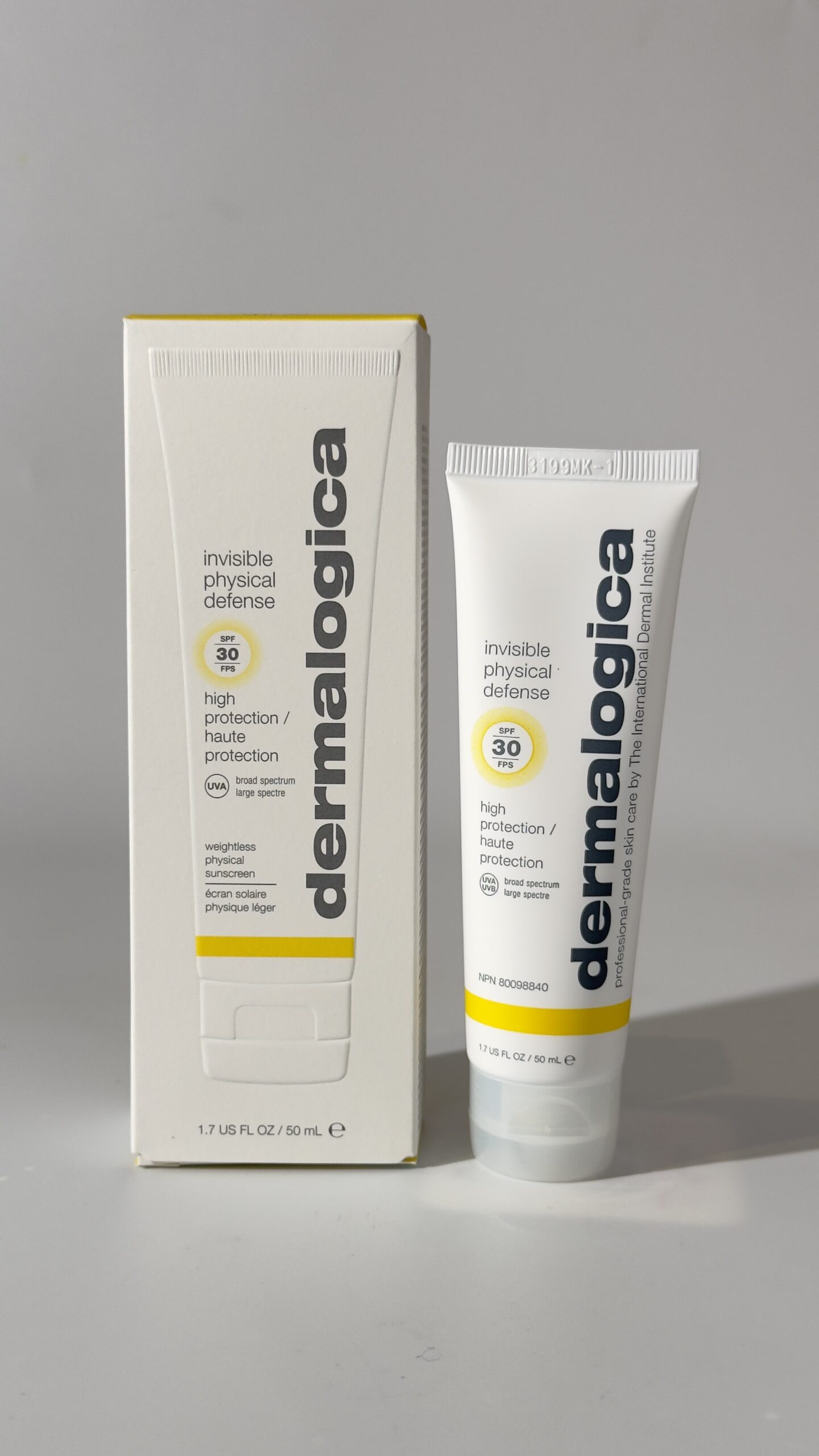 Dermalogica Invisible Physical Defense SPF30 - Сонцезахисний крем для обличчя "Невидимий захист" SPF30