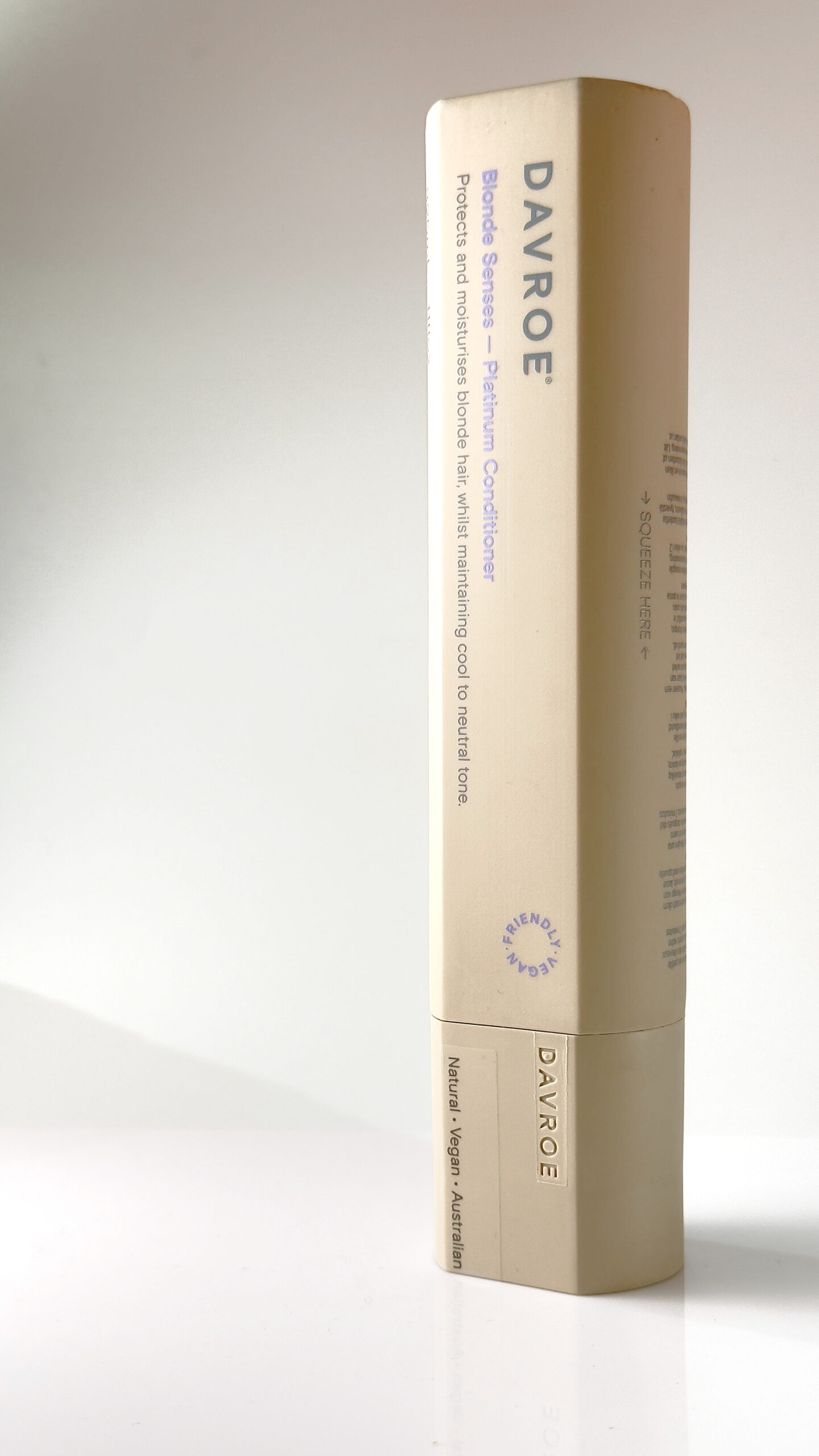 Тонуючий кондиціонер для світлого та сивого волосся - Blonde Senses Toning Conditioner